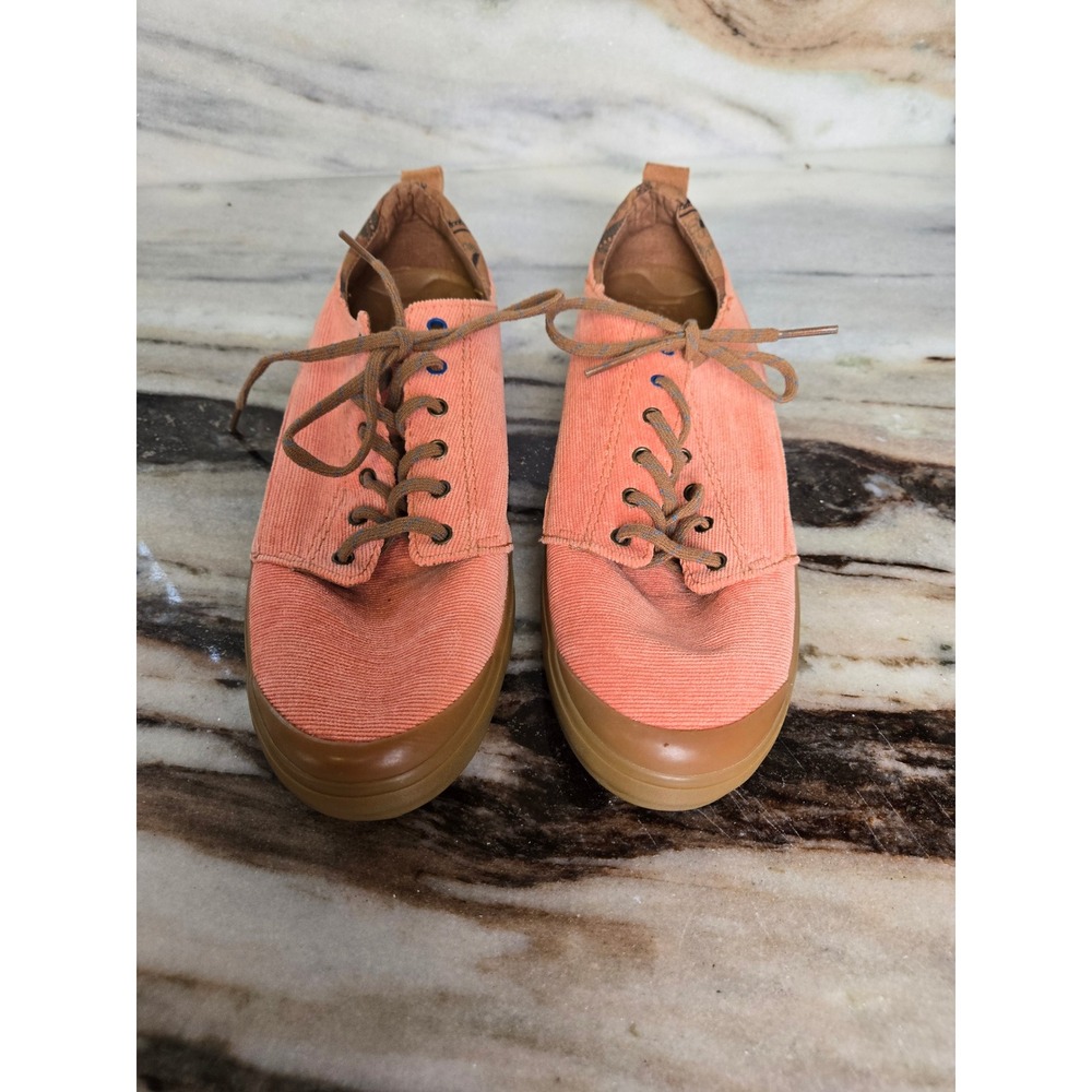 Reef Coral Pink Corduroy Low Top Sneakers Gum Sole‎ Size 9 Casual Surf Shoes